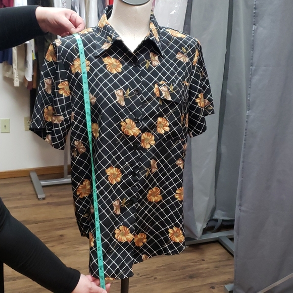 VINTAGE Truffles Women's Button Up Small - Picture 5 of 6